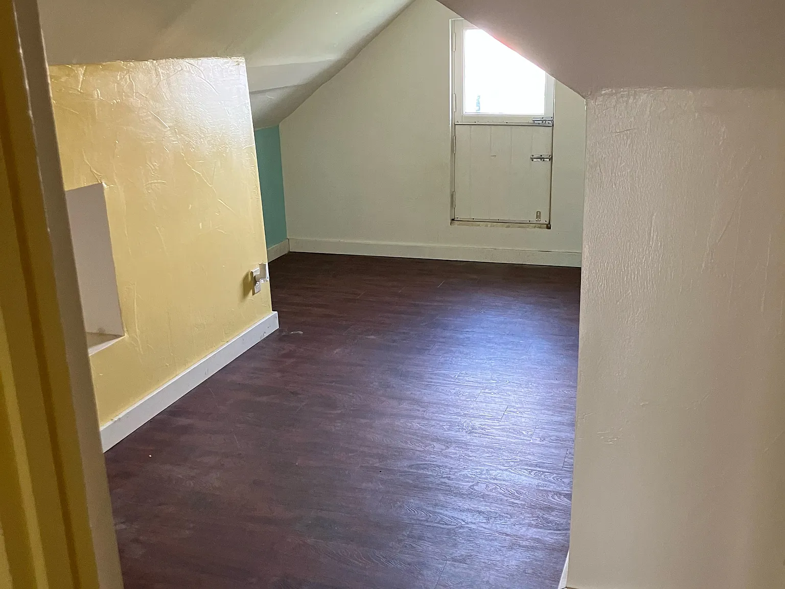 2 bed, 600 sqft, $1,150 — Photo 2
