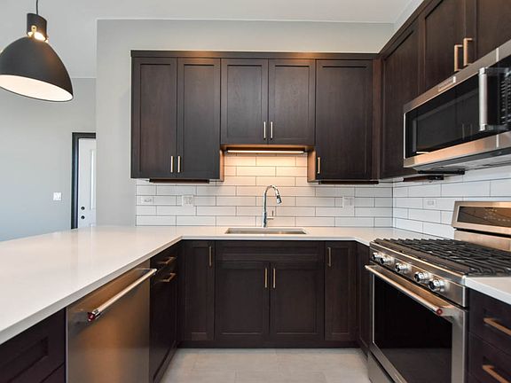 5th image of 4326 N Ashland Ave APT 3