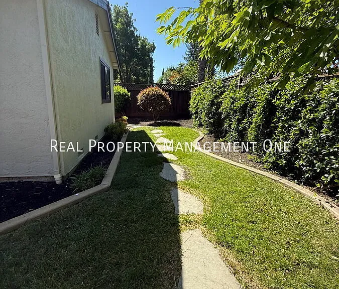 4682 Laramie Gate Ct — Photo 46