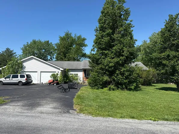 7207 Koester Rd, Marion, IL 62959