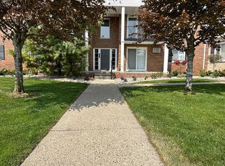 1121 Tienken Ct APT 216, Rochester, MI 48306