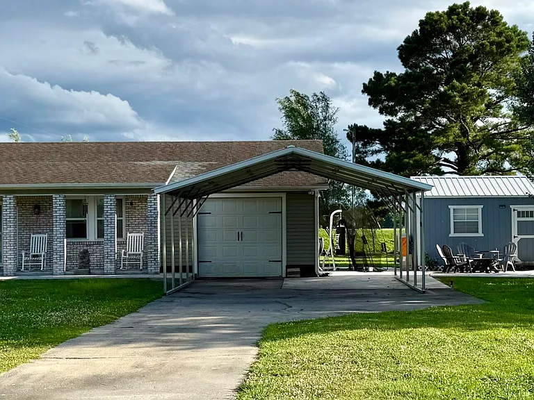 4933 White Oak River Rd — Photo 2