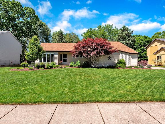 1254-Starboard-Drive-Okemos-Michigan-win