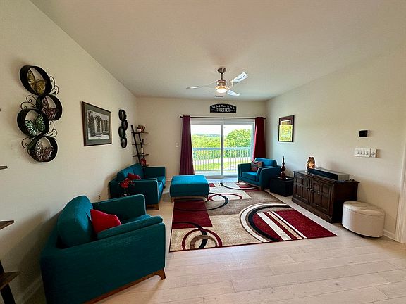 4th image of 1108 Peters Farm Way #1108
