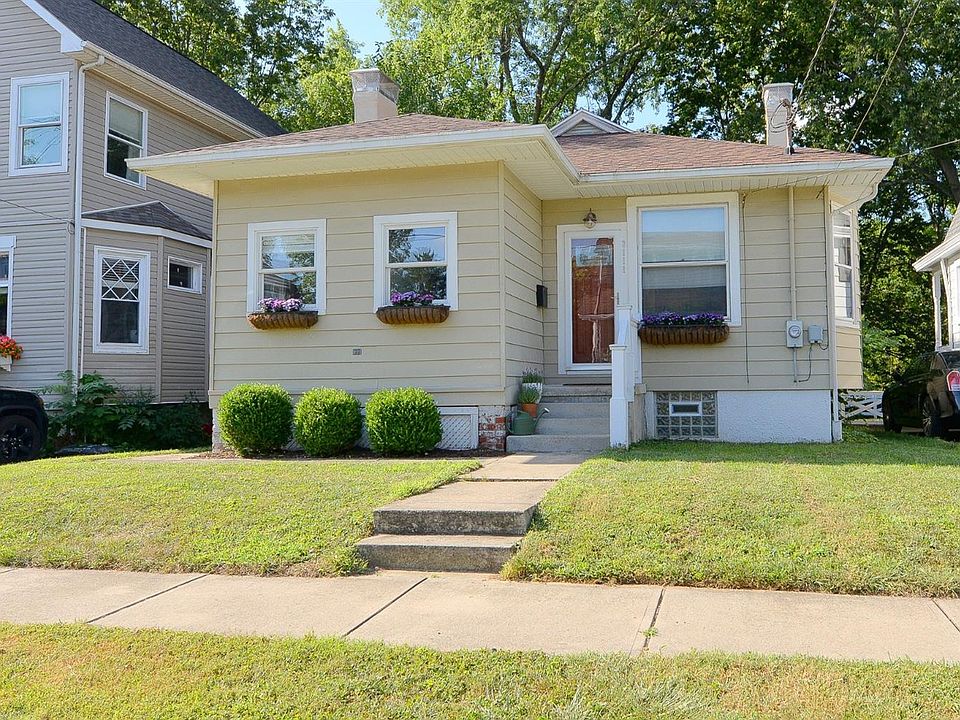 1st image of 3111 Celeron Ave