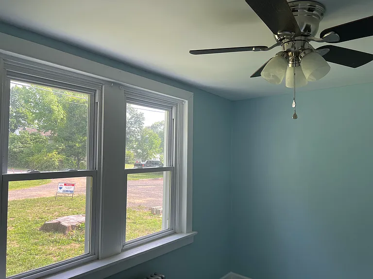 630 Elroy Rd — Photo 7