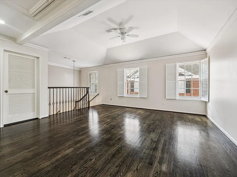 2732 Mid Ln — Photo 10