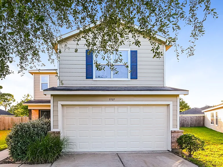 7727 Painted Desert Dr — Photo 1
