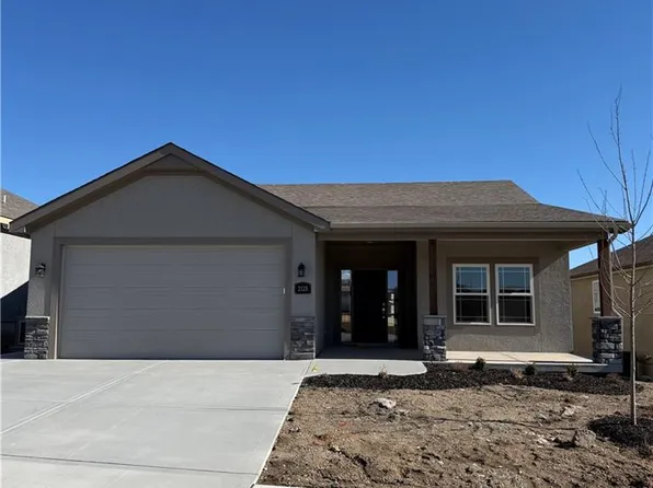 2125 Greenfield Point, Kearney, MO 64060