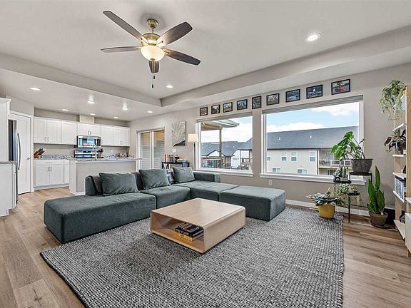 4th image of 782 River Bend Ln