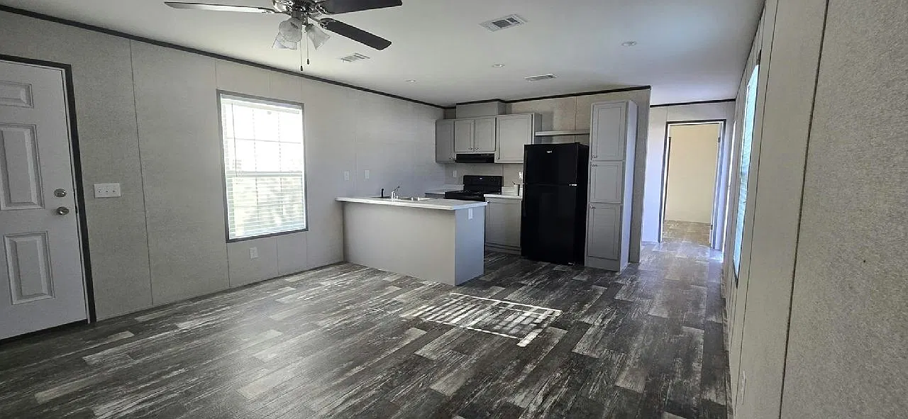3 bed, 2.0 bath, $1,349 — Photo 2