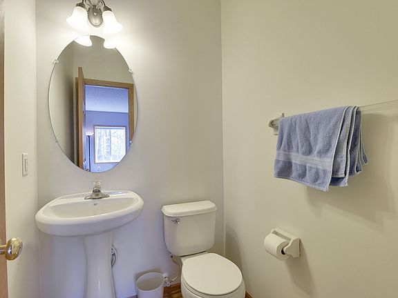 5th image of 4980 Garland Ct N APT F