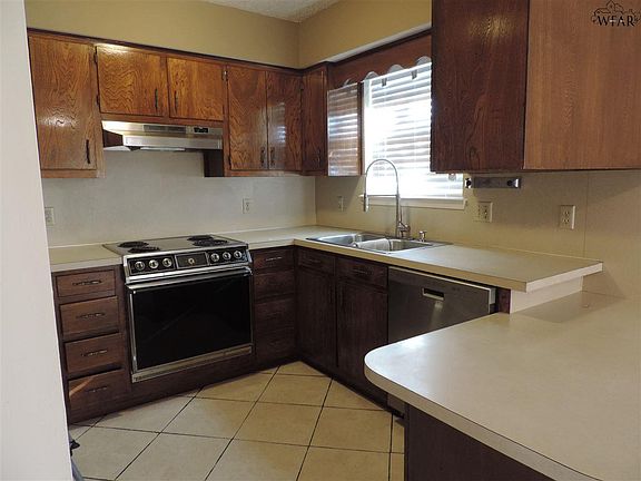 3rd image of 4109 McGaha Ave