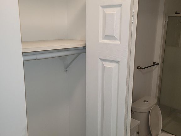 4th image of 1742 W 6th St #3