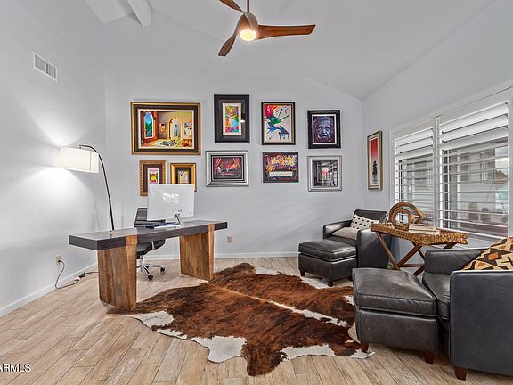 5th image of 1538 E LA VIEVE Lane