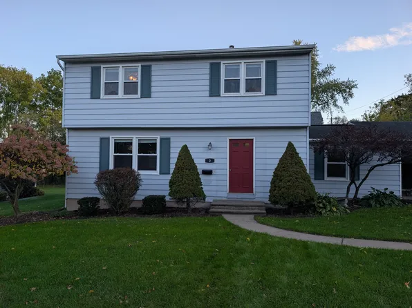 2 Gateshead Rd, New Hartford, NY 13413