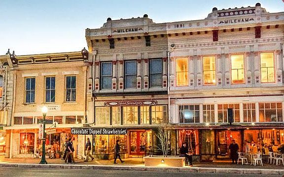 Georgetown-Cover-Photo-Tour-Texas-1108x360