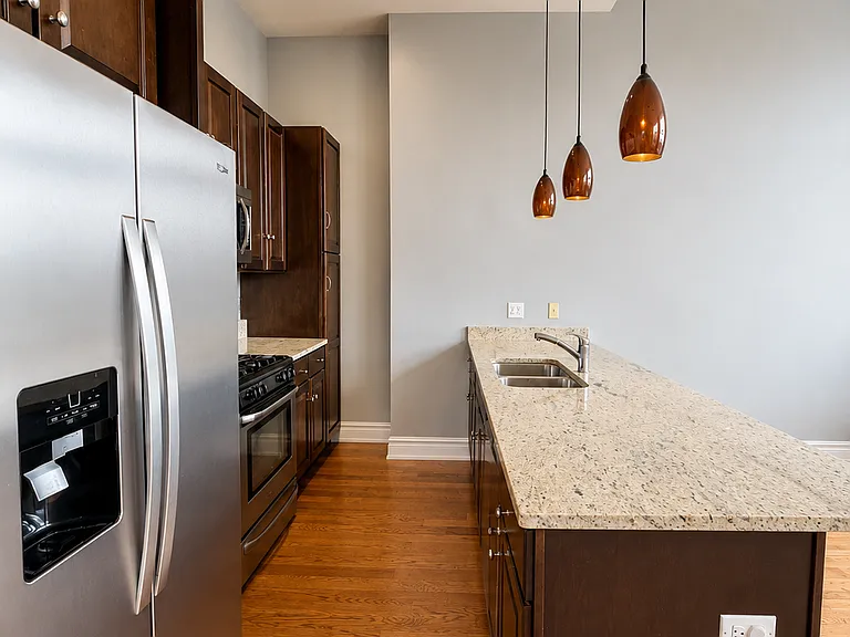 1470 W Carmen Ave #301 — Photo 7