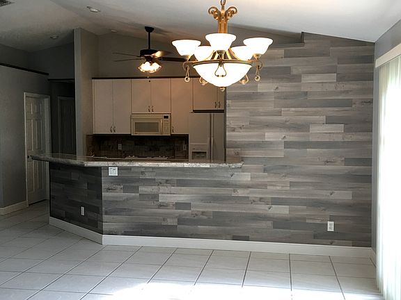 2nd image of 414 SE 17th Ave