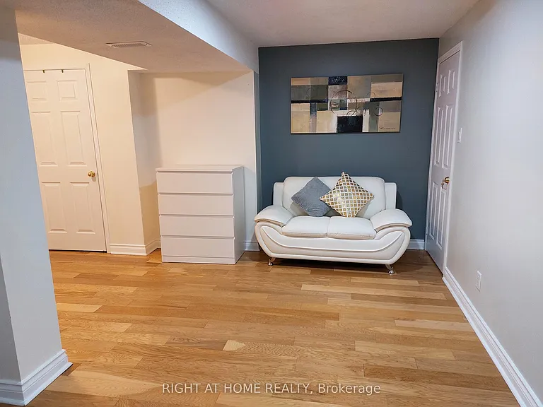 151 Keffer Cir — Photo 4