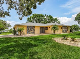 13516 Island Rd, Fort Myers, FL 33905
