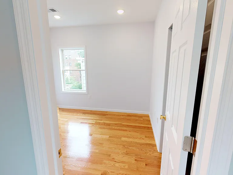 336 Forrest St #2 — Photo 11