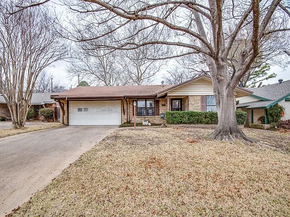 2nd image of 2129 Druid Dr