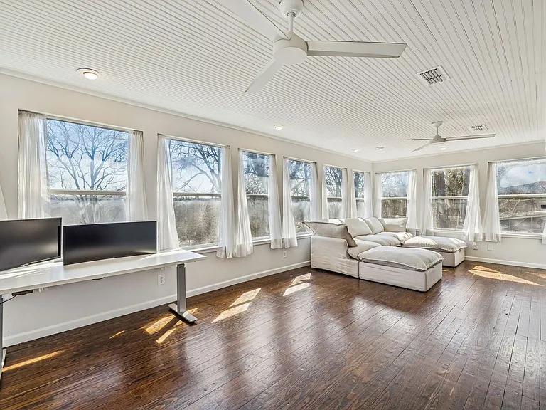 833 Rose Park Dr — Photo 11