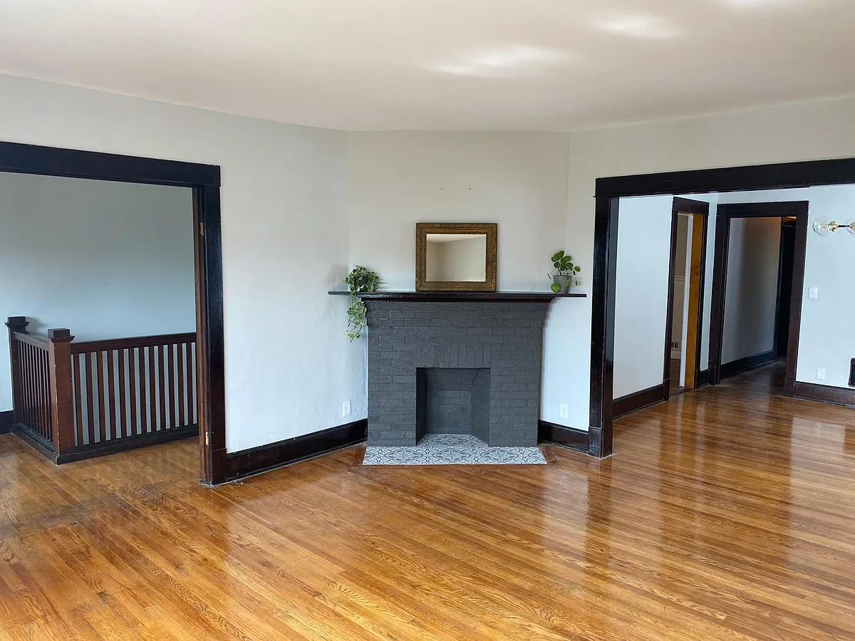 Building Photo - 236 N Park Ave #2