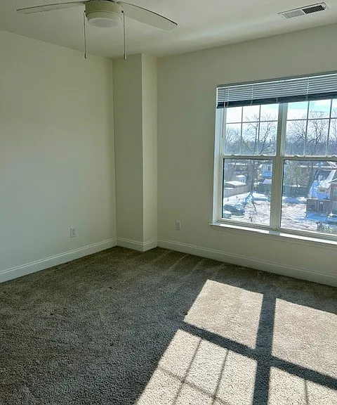 231 Walton Ave #403 — Photo 8
