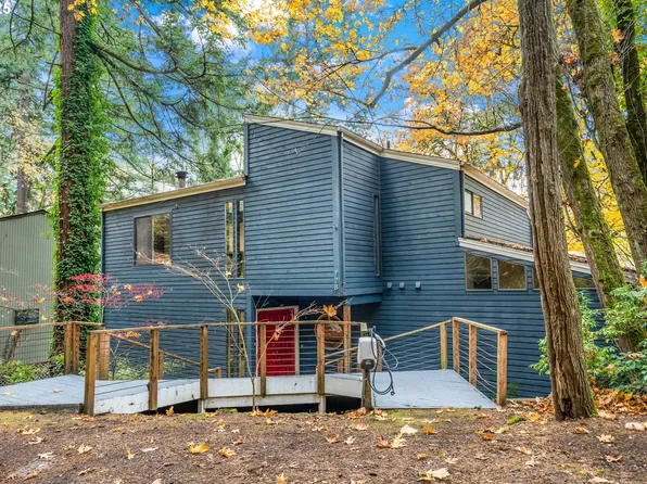 728 SW Cheltenham St, Portland, OR 97239