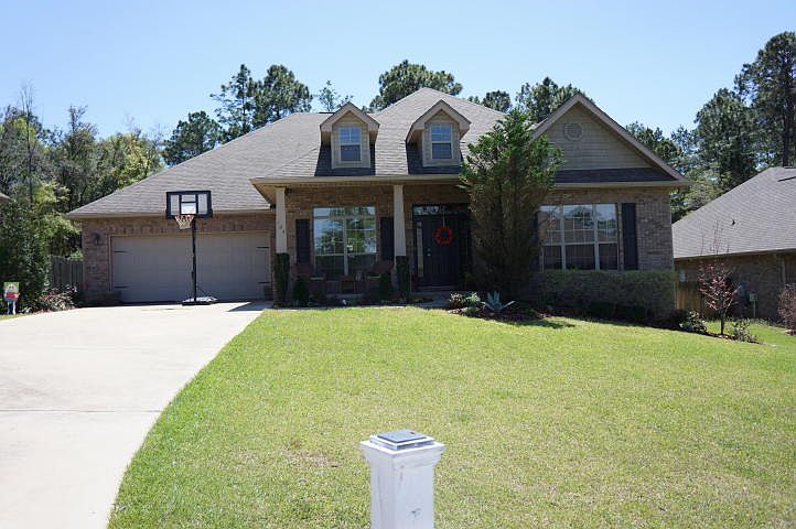 1st image of 104 Traverse Ln