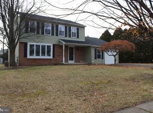 114 Canterbury Ln, Lansdale, PA 19446