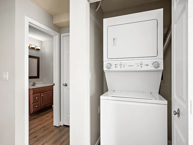 Silvan Townhomes — Photo 15