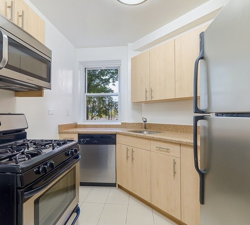1st image of 2225 5th Ave APT 12A