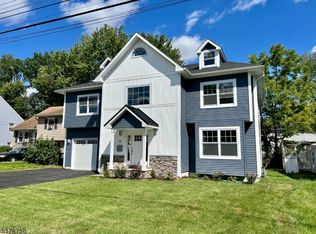 26 Glassboro Rd, Parsippany, NJ 07054