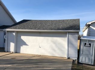 27210 Capp Rd, Sterling, IL 61081