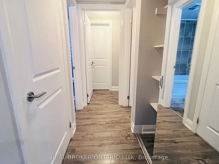 320 John St #214 — Photo 12