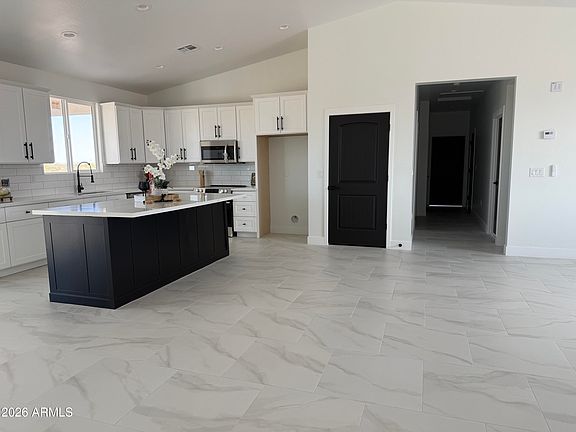 3rd image of 37608 W San Juan Avenue
