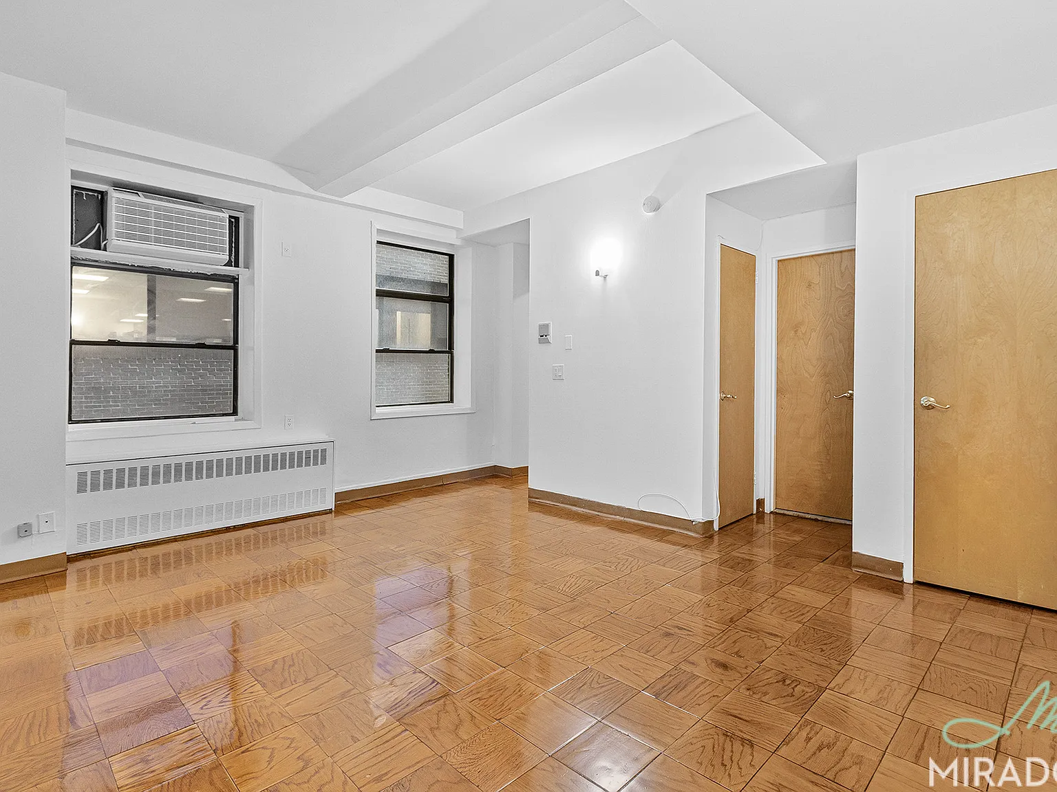 132 East 45th Street — Photo 3