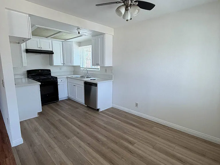 12032 Manor Dr #1 — Photo 16