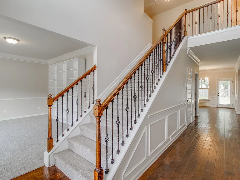 609 Angel Oak Ln — Photo 5