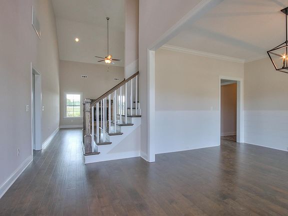 3rd image of 7037 Harriswood Ln