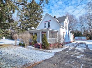 2833 Hubbard Rd, Madison, OH 44057