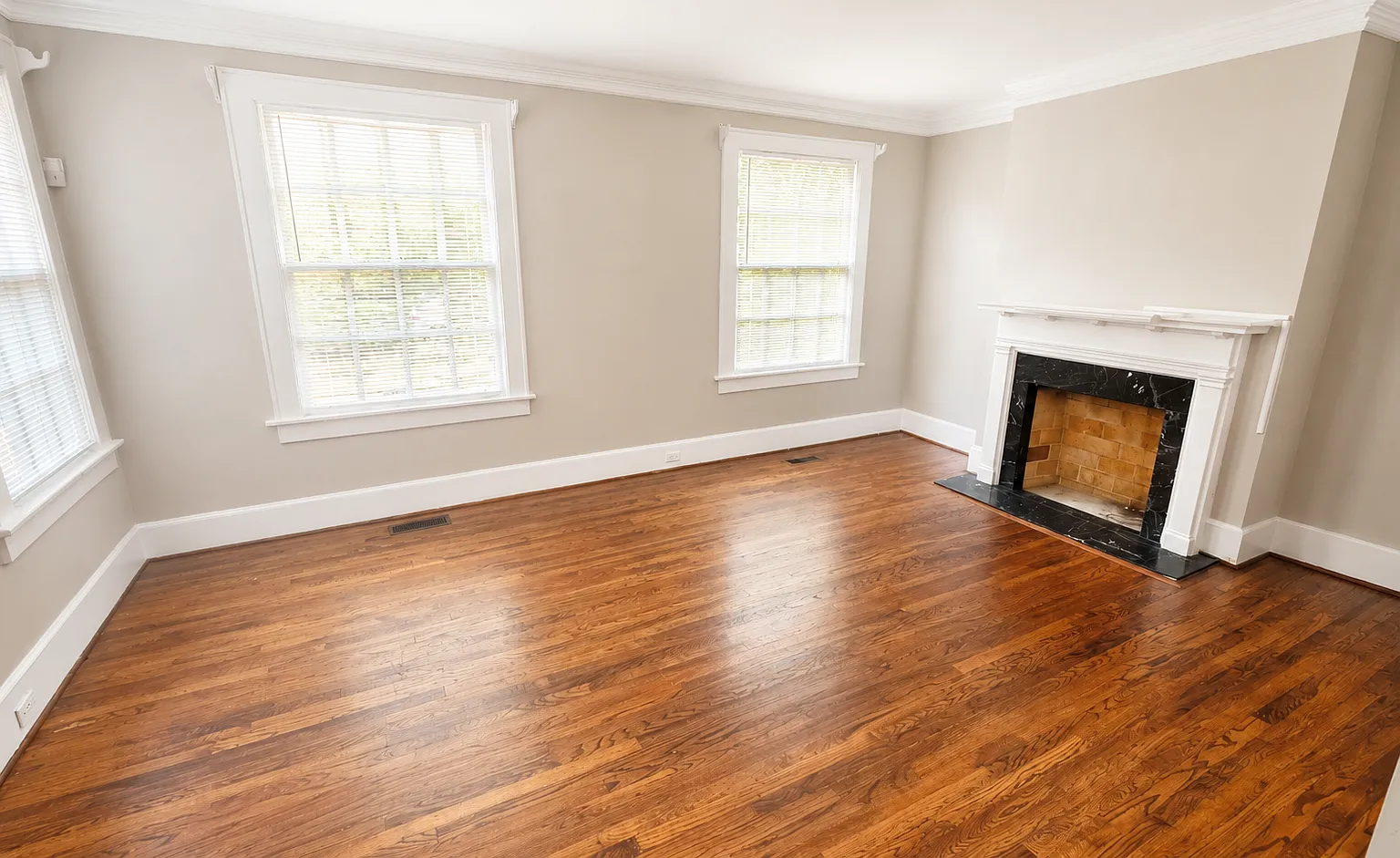 2 Story Cloverdale Historic Duplex — Photo 2