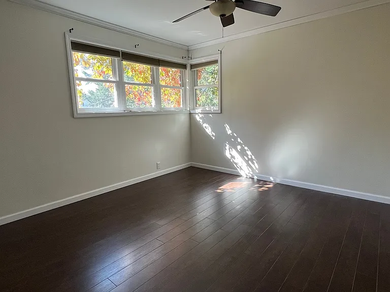 445 W Hewitt Ave — Photo 7