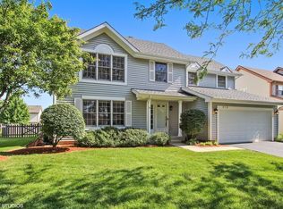 312 Sutcliffe Cir, Vernon Hills, IL