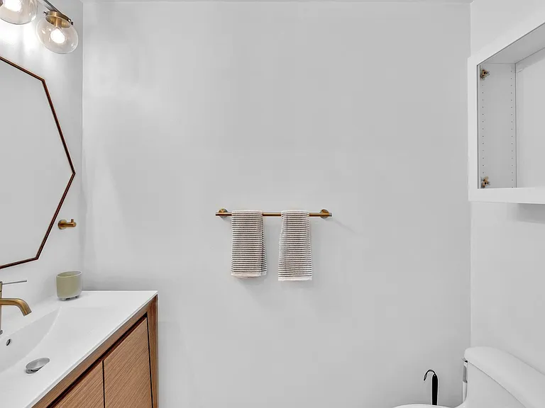 60 SW 13th St #1810 — Photo 11