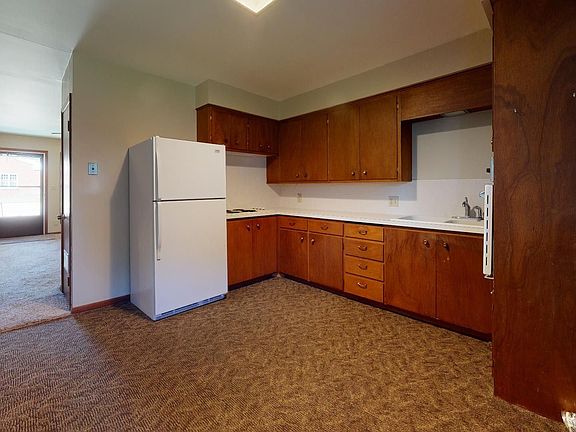 4th image of 2114 Tyler St #2112