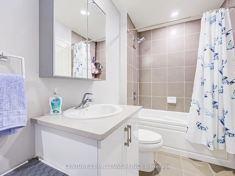 39 Annie Craig Dr #1018 — Photo 12
